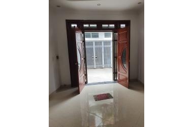 OTO CẠNH NHÀ , ĐÌNH THÔN, 33Mx5T, GIÁ CHỈ 4,3TỶ