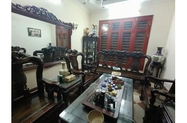 Chính chủ bán ngay nhà phố chùa láng.ô tô vào nhà,mặt tiền 8m,nhà 6 tầng,diện tích 95m giá 11.5 tỷ