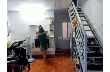 Bán Đất Liên Mạc-BTL-Có nhà C4 mới xây-nội thất sẵn-gần đường to 1.15tỷ