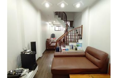 Bán Nhà Tây Mỗ-Nam Từ Liêm 35M 4 Tầng ô tô đỗ cách 20m,4 P ngủ,tặng nội thất