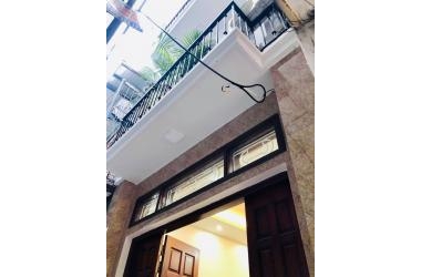 Bán Nhà Phố Hoa Bằng Q.Cầu Giấy 55m x 5Tầng. 5PN. 4,65Tỷ Đg ÔTô Đỗ Đi Lại Thuận Tiện