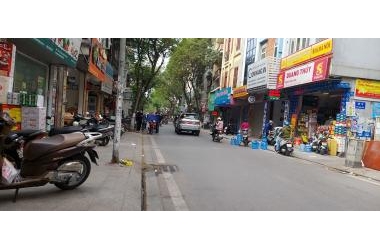 Bán nhà mặt phố Đội Cấn, xây tòa VP, 160m2, MT 5m, 45 tỷ