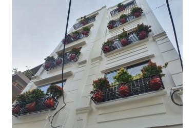 Bán đất mặt phố quận Tây Hồ, 90m2, MT 7,5m, giá 21,5 tỷ, xây building