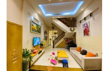 Bán nhà Khương Đình, 3 bước ra phố, nhà đẹp đẳng cấp, 40m2, 4.75 tỷ