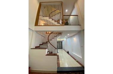 Bán nhà Vũ Tông Phan, ô tô đỗ cổng, nhà đẹp lô góc, thoáng trước sau, 46m2, chỉ 4.4 tỷ