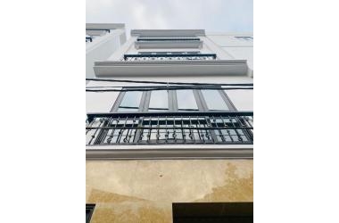 Bán nhà Đại Từ, phân lô ô tô tránh, nhà mới đẹp, thoáng trước sau, 40m2, chỉ 5.5 tỷ