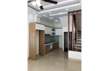 Bán nhà Giải Phóng 35m2x5T, ô tô vào nhà, mới đẹp lung linh, nội thất xịn, chỉ 4.5 tỷ