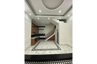 SẬP SÀN Bán nhà Tả Thanh Oai 40m2, ô tô qua nhà, nhà mới koong hiện đại chỉ 2.x Tỷ