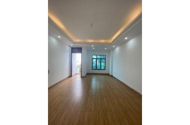 HOT HOT Bán nhà Hữu Hoà 60m2x4T, ô tô đỗ cửa, lô góc, an sinh đỉnh chỉ 3.7 tỷ