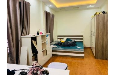 QUÁ HIẾM Bán nhà Định Công 40m2, ôtô vào nhà. tặng full nôi thất chỉ 4.35 tỷ
