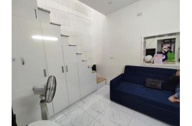 Nhỉnh 2 tỷ có nhà quận Hai Bà Trưng, ô tô đỗ cổng, nhà đẹp ở luôn, tặng nội thất.