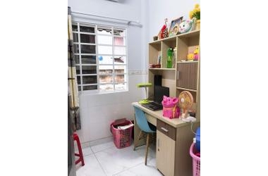 Bán nhà đường Phạm Văn Hai,4 x 13m - giá rẻ bán nhanh: 5ty4 tỷ