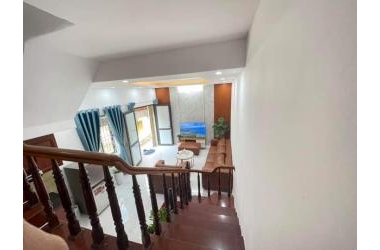 PHẠM VĂN ĐỒNG , 30M, 5 TẦNG GIÁ 2.8 TỶ , LH 0867135226