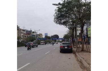 ĐẤT Đường Võ Chí Công, Cầu Giấy. Đẹp và Hiếm. 92.2m2. Giá 9.7 tỷ.