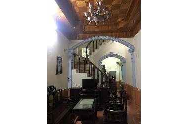 Bán nhà, Nguyễn Đình Hoàn, Cầu Giấy. Nhà đẹp ở ngay, 42m2, 4.45 tỷ.