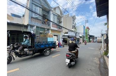 VỊ TRÍ KHU VỰC GẦN CẦU VƯỢT QUANG TRUNG, PHẦN MỀM QUANG TRUNG - LÔ GÓC 2 MẶT TIỀN - KHU VỰC MỘT CĂN DUY NHẤT BÁN.