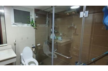 Chủ nhà cần bán gấp ngõ 127 Văn Cao, ô tô đỗ cửa. DT 57.2m2x4T, MT 5.2m. Chỉ 8.2tỷ