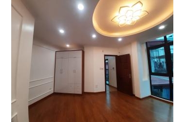 Bán nhà mặt ngõ 279 Đội Cấn, nhà mới thang máy kinh doanh đỉnh. Dt 48m2x5T, MT 6m. Chỉ 6.9 tỷ