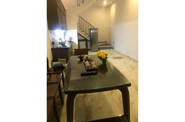 Bán nhà mặt ngõ 55 Phố Hoàng Hoa Thám, 40m2x5T, chỉ 4.9 tỷ. Ngõ nông nhà mới đẹp.