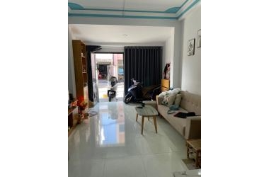 Bán nhà 2 lầu MTKD Nguyễn Quang Diệu, gần chợ Tân Hương.