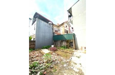 ĐẤT ĐẸP AN DƯƠNG VƯƠNG Ô TÔ ĐỖ 20M MẶT TIỀN 6.89 NỞ HẬU CÓ 2.999 TỶ.