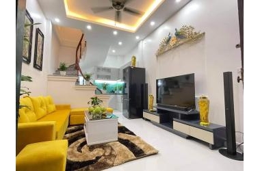 Cổ Nhuế, Cận Phố, Nhà sang, ở sướng, Ô TÔ Đỗ Cửa, KD Tốt.