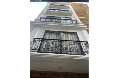 BÁN GẤP NHÀ PHỐ HOÀNG QUỐC VIỆT MẶT TIỀN 6 M X 5 TẦNG, LÔ GÓC, Ô TÔ GẦN, GIÁ 5.9 TỶ