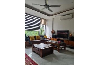 Ô tô đỗ cửa, Hữu Hòa, Thanh Trì, 40 m2 4 tầng nhỉnh 2 tỷ!