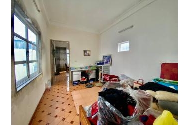 Ô tô qua nhà, 40 m2 5 tầng giá nhỉnh 4 tỷ, KĐT Linh Đàm Hoàng Mai!