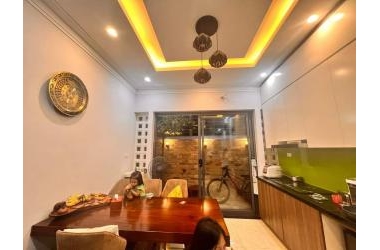 Bán nhà cách bệnh viện 19-8 1km, gần chợ xanh 800m