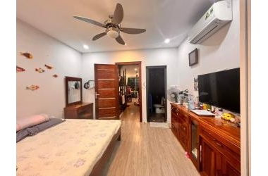 Bán nhà hiếm có phố Trần Quốc Vượng, Giá 4.6 tỷ, Dt 42m2