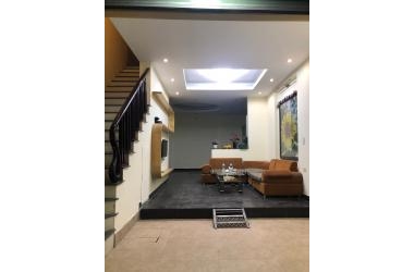 Quá rẻ! Nhà vừa ở vừa cho thuê Triều Khúc, Thanh Xuân, Dt 46m2, 6PN, dthu 300 triệu/năm