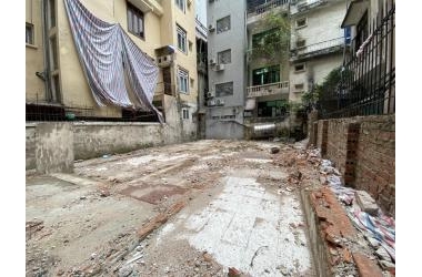 Hiếm lô đất kim Cương phố Hoàng Cầu Đống Đa. Xây Building 8 tầng diện tích 180m2, 2 thoáng.