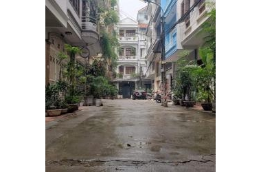 9.1 tỷ! Đầu tư Ngon! Ô tô Tránh! Bán đất tặng nhà phố Hoàng Cầu 70m2