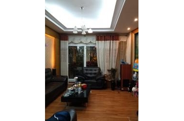 Nhỉnh 3 tỷ! Lô Góc! Ngõ Đẹp! Bán nhà Chùa Láng 38m, 4 tầng, mt 4m