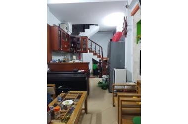 3.2 tỷ! Lô Góc! Nhỏ Nhỏ Xinh Xinh! Nhà Chùa Láng 32m, 4 tầng