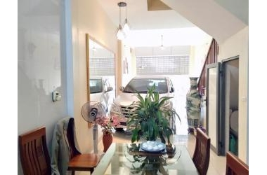 8.9 tỷ! Phân Lô! Vỉa Hè! Ô tô tránh phố Nguyên Hồng 43.6m, 5 tầng.
