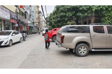 11 tỷ! Phân Lô! 3 ô tô tránh! Phố Nguyễn Chí Thanh 81mx4 tầng, mt 4.5m