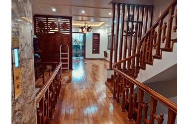 14 tỷ! Mặt ngõ! Ô tô tránh! Biệt thự Nguyên Hồng 108m2, 4 tầng, mt 5m.