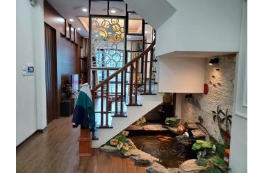 8 tỷ! 2 Mặt ngõ ô tô tránh! Bán nhà Nguyễn Chí Thanh 45m2, 5 tầng, mt 3.8m.