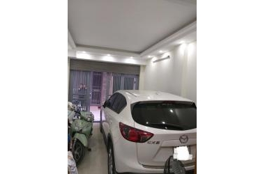 8.8 tỷ! Ô tô vào nhà! Bán nhà ngõ 102 Trường Chinh 52mx7T . Thang Máy