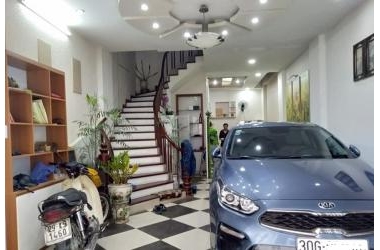10.8 tỷ! Vỉa hè! Ô tô tránh! Bán nhà ngõ 95 Chùa Bộc 52mx5T , mt 4.2m