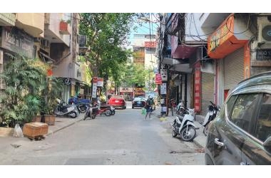 14 tỷ! Lô Góc! Ô tô tránh! Kinh Doanh! Bán nhà Mặt ngõ 131 Thái Hà 68m2, 5 tầng, mt4.2m