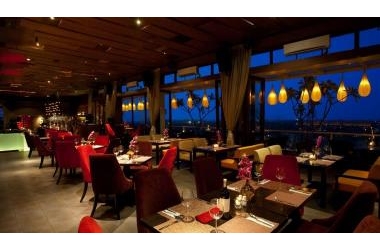 VIEW Hồ Tây! Vỉa hè rộng! Mặt phố Trích Sài 300m2, mặt tiền 13m