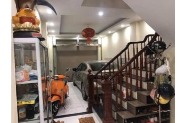 7.9 tỷ! Ô tô vào nhà! Bán nhà ngõ 80 Chùa Láng 56m, 4 tầng, mt4m