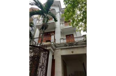 11.3 tỷ! Lô Góc! Ô tô vào nhà! Kinh Doanh! Phố Hào Nam 80mx5T, mt 7m