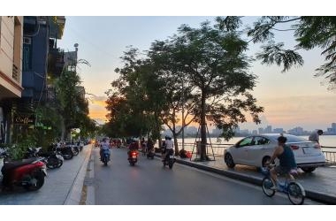 44 tỷ! Có nhà Mặt phố Nguyễn Đình Thi 151m, 2 tầng. VIEW Hồ Tây.