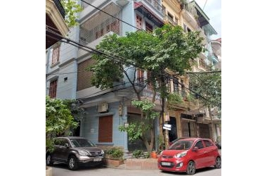 Nhỉnh 8 tỷ! Lô Góc! Ô tô đỗ cửa 24/24! Bán nhà Hoàng Cầu 52mx5T, mt4m