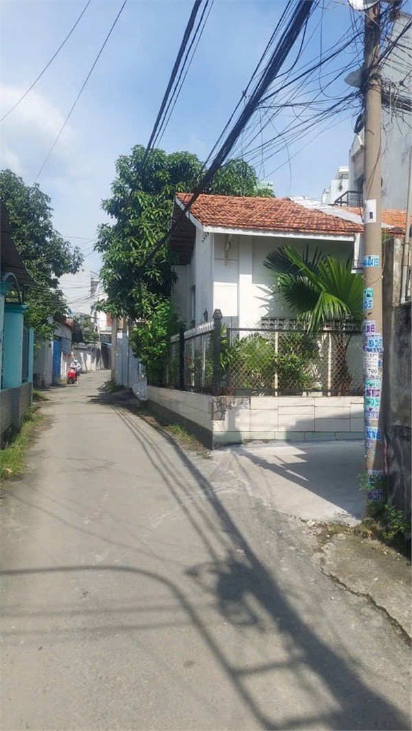 Nhà đẹp – Vị trí vàng – Pháp lý chuẩn sát cạnh Phạm Văn Đồng nhỉnh 5 tỷ.