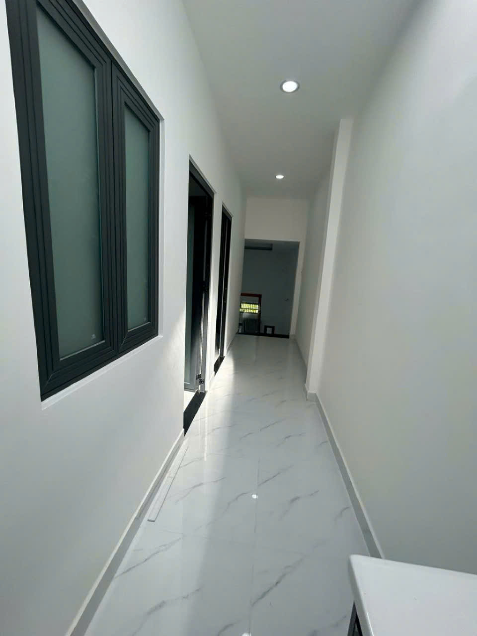 Nhà đẹp hẻm xe hơi ngay trung tâm Thủ Đứ giá tốt đầu tư,